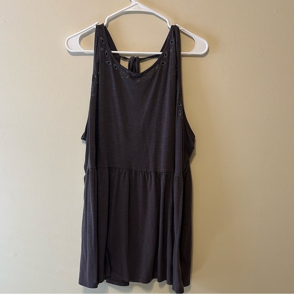 Torrid Gray Sleeveless Relaxed Tank Top - Picture 5 of 8